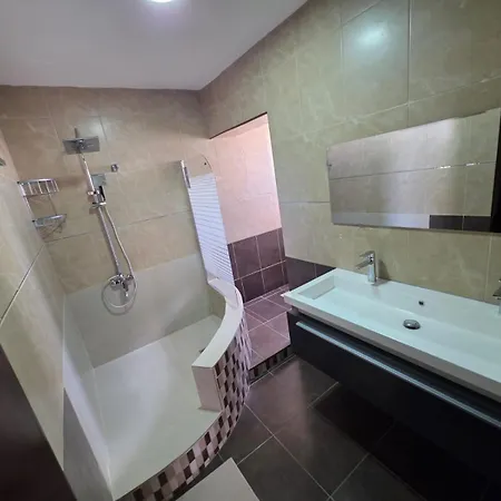 Town Centre 拉纳卡