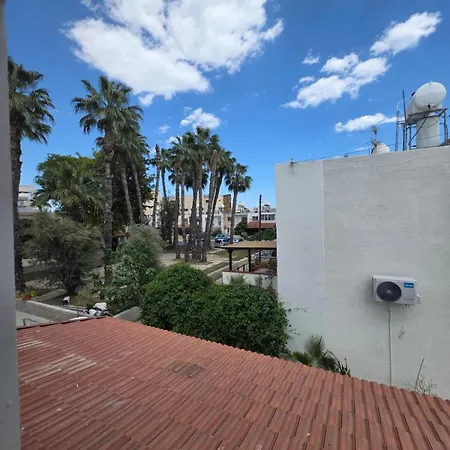 Town Centre לרנקה