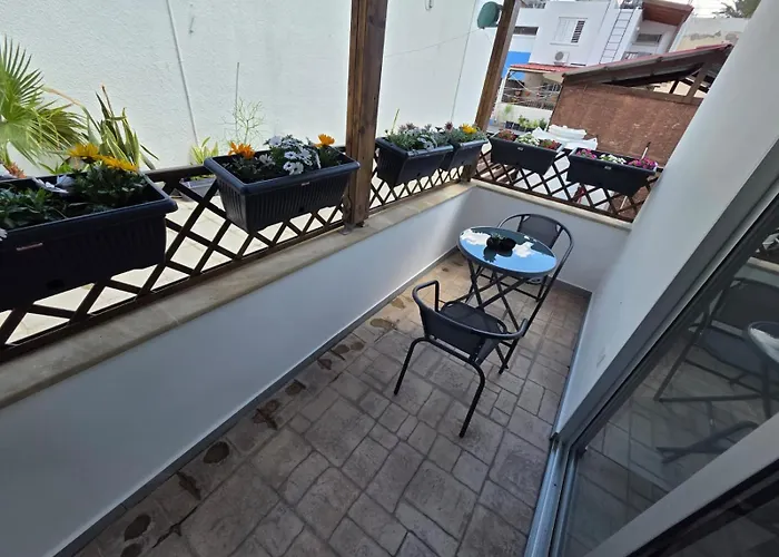 Pensión Town Centre