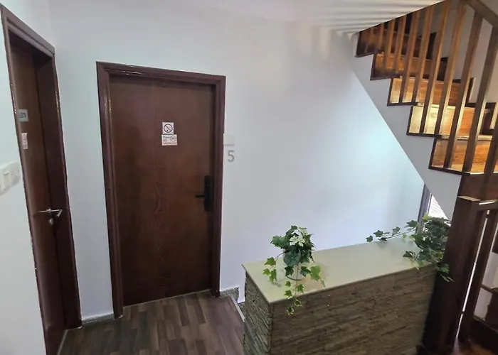 Pensión Town Centre 2*