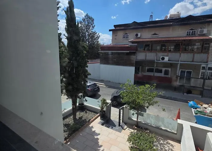 Town Centre Pensión