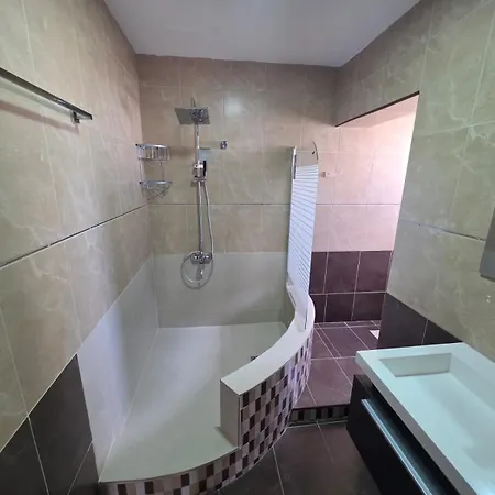 Town Centre Pensiune 2*