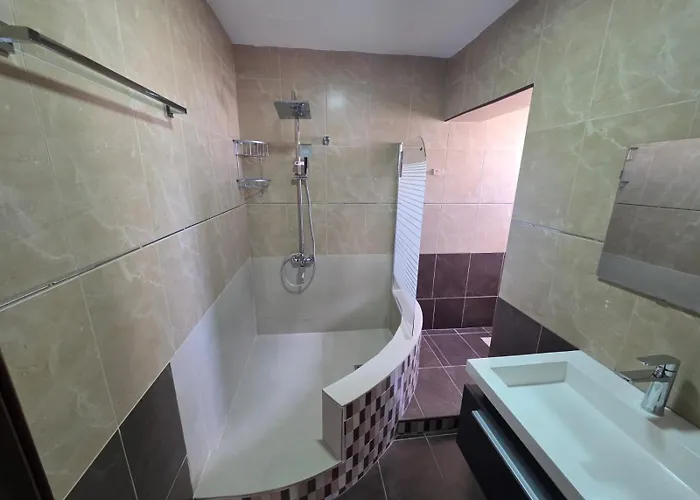 Town Centre Pensión 2*